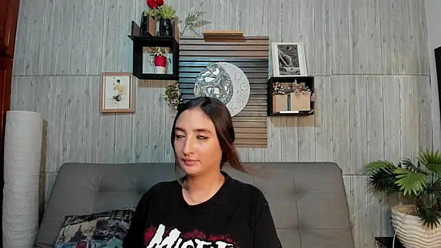 Snapshot of Alucarda666 chatting on June 2026 09:09:02 PM Alucarda666 online show from June 2026 09:09:02 PM