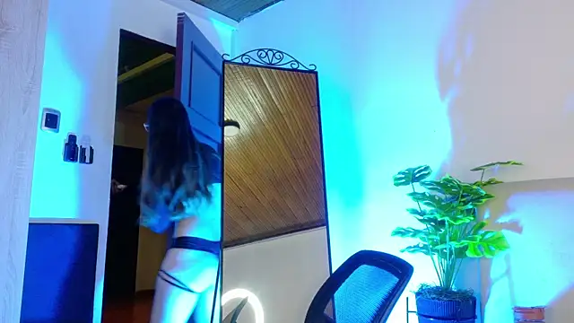 Snapshot of Gabbie_Danger chatting on April 2026 11:44:02 AM Gabbie Danger online show from April 2026 11:44:02 AM