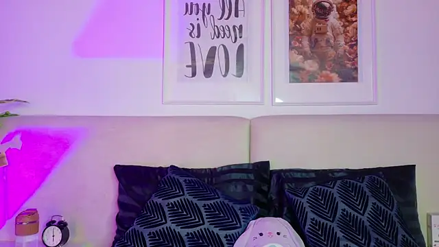 Snapshot of Gabbie_Danger chatting on April 2026 11:37:02 AM Gabbie Danger online show from April 2026 11:37:02 AM