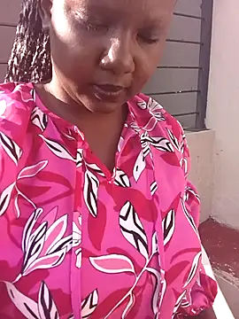 Snapshot of YourWifeyLily chatting on April 2026 01:59:01 PM YourWifeyLily online show from April 2026 01:59:01 PM