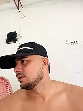 franDuxxx online show from April 2026 01:56:02 PM