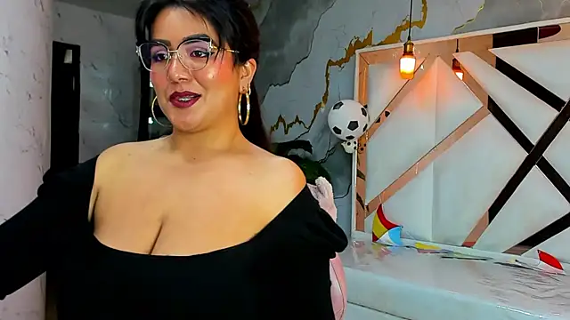 Snapshot of Sasha_tf chatting on July 2026 08:41:01 PM Sasha tf online show from July 2026 08:41:01 PM
