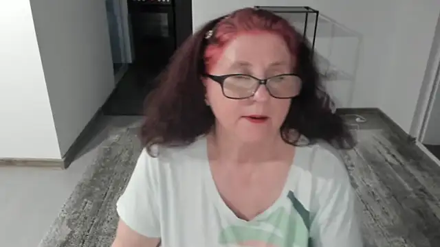 Snapshot of CatherineRowe chatting on January 2025 03:25:01 PM CatherineRowe online show from January 2025 03:25:01 PM