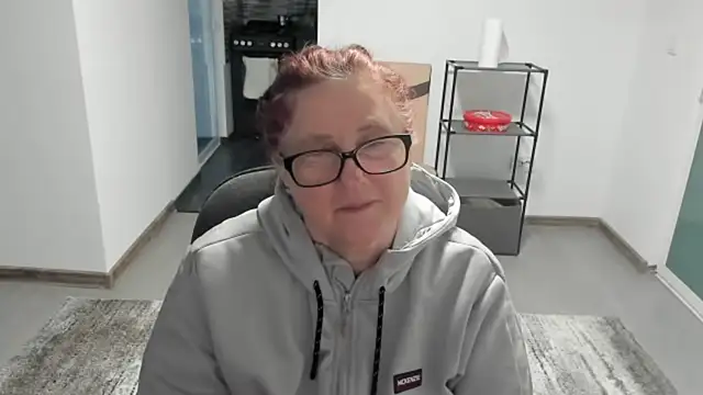 Snapshot of CatherineRowe chatting on January 2025 02:14:01 PM CatherineRowe online show from January 2025 02:14:01 PM