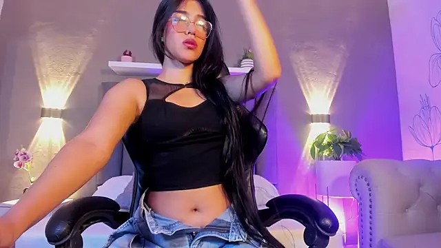 Snapshot of lunna_celeste chatting on July 2026 12:36:02 PM lunna celeste online show from July 2026 12:36:02 PM