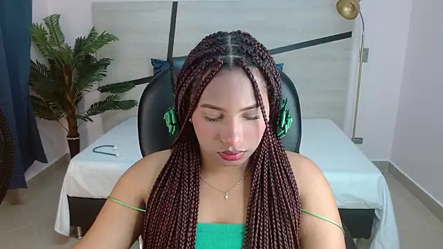 coral echeverri online show from April 2026 09:32:02 PM