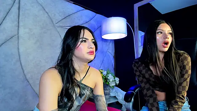 Kimora Blaze online show from April 2026 08:20:02 PM