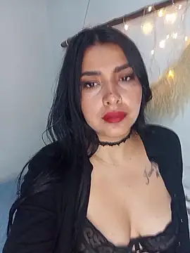 Snapshot of Antonella-corruso chatting on April 2026 12:45:01 PM Antonella-corruso online show from April 2026 12:45:01 PM