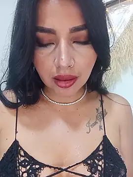 Snapshot of Antonella-corruso chatting on May 2026 10:13:01 PM Antonella-corruso online show from May 2026 10:13:01 PM