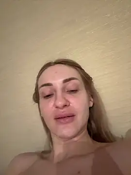 lovencat online show from April 2026 10:22:01 PM