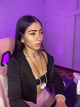 Snapshot of AMBERBUNNY_ chatting on April 2026 01:59:01 PM AMBERBUNNY online show from April 2026 01:59:01 PM