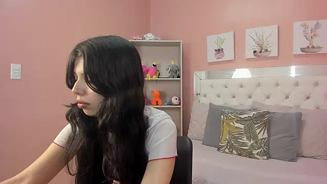 Sophie Copers online show from May 2026 07:45:01 PM