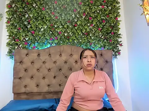 Sofiia  Cute1 online show from April 2026 03:13:01 PM