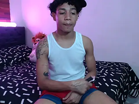 aarom  online show from April 2026 10:32:02 PM