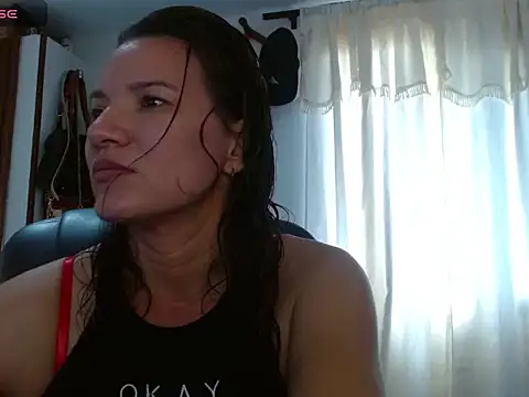 Snapshot of valery_fitt chatting on April 2026 01:26:01 PM valery fitt online show from April 2026 01:26:01 PM