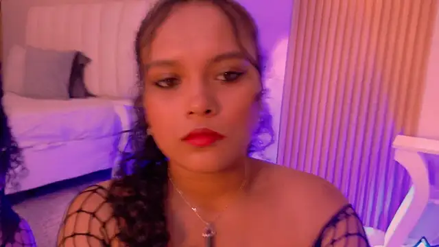 Snapshot of ValeriaJolie chatting on April 2026 02:51:01 AM ValeriaJolie online show from April 2026 02:51:01 AM