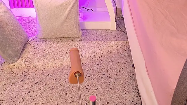 Snapshot of ValeriaJolie chatting on April 2026 01:54:02 AM ValeriaJolie online show from April 2026 01:54:02 AM