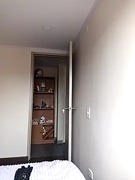 Snapshot of celeste_beacker chatting on April 2026 06:13:02 PM celeste beacker online show from April 2026 06:13:02 PM