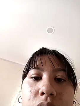 Snapshot of celeste_beacker chatting on April 2026 07:42:02 PM celeste beacker online show from April 2026 07:42:02 PM