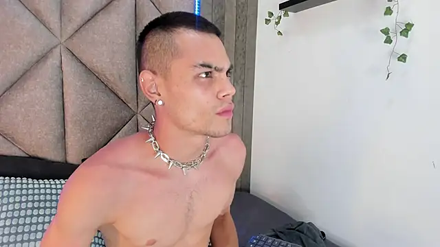 RomeoBoselli   online show from April 2026 07:53:01 PM