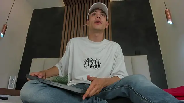 RomeoBoselli   online show from April 2026 11:46:02 AM