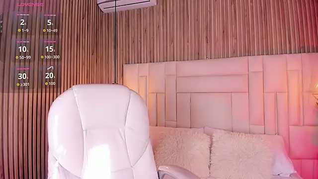 NicolSantos online show from May 2026 11:24:01 AM