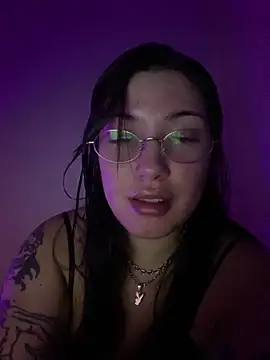 cherryxxox online show from April 2026 04:04:01 AM