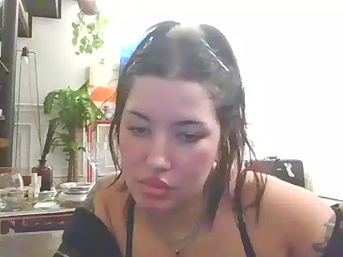 cherryxxox online show from April 2026 12:56:01 AM