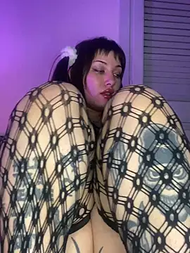 cherryxxox online show from June 2026 12:30:02 AM