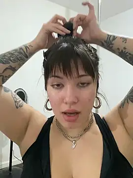 cherryxxox online show from May 2026 01:27:01 AM