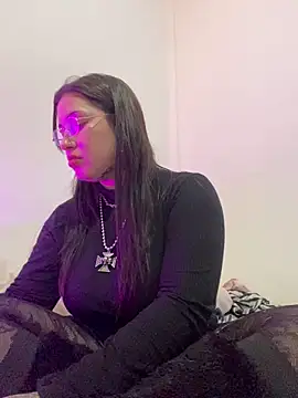 cherryxxox online show from April 2026 01:32:01 AM