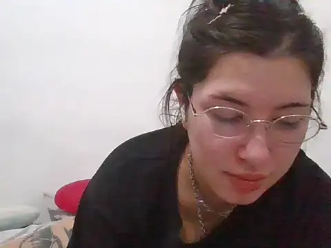 cherryxxox online show from April 2026 06:53:01 AM