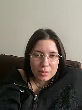 cherryxxox online show from April 2026 07:07:02 PM