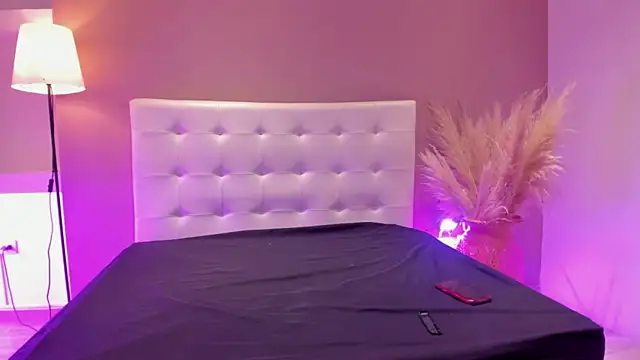 valenferrer  online show from April 2026 09:20:01 PM