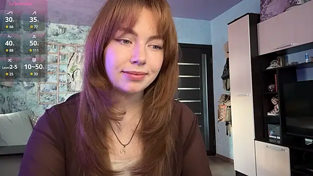 Snapshot of FairyFl0ra chatting on April 2026 02:02:01 AM FairyFl0ra online show from April 2026 02:02:01 AM