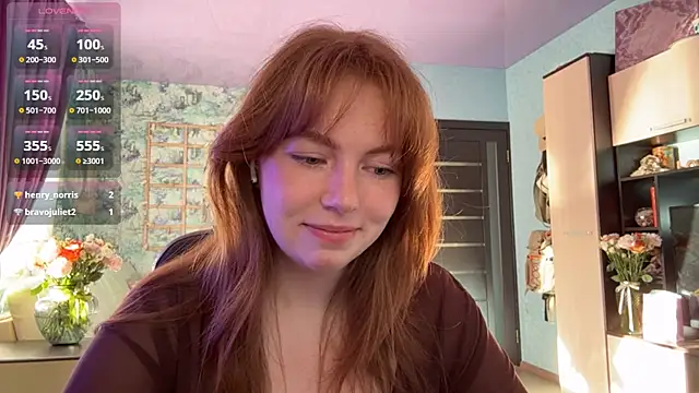 Snapshot of FairyFl0ra chatting on April 2026 01:10:01 AM FairyFl0ra online show from April 2026 01:10:01 AM