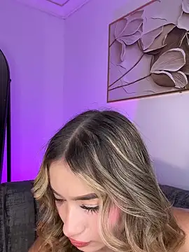 AmyRusso online show from April 2026 12:50:02 AM