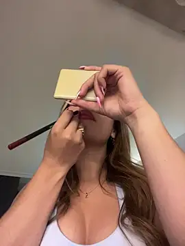 AmyRusso online show from May 2026 05:06:01 AM