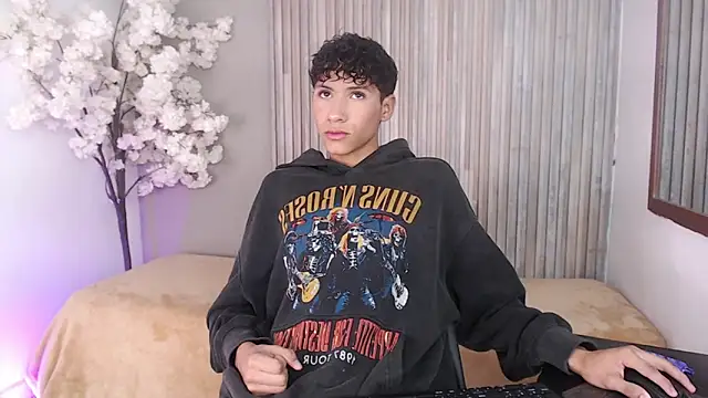 Velvet An online show from April 2026 01:58:02 PM