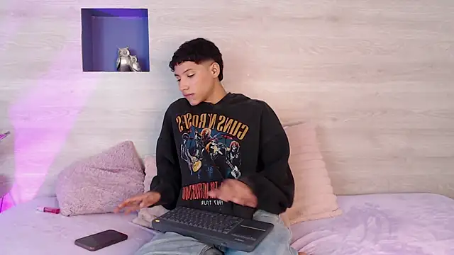 Velvet An online show from April 2026 03:00:01 AM