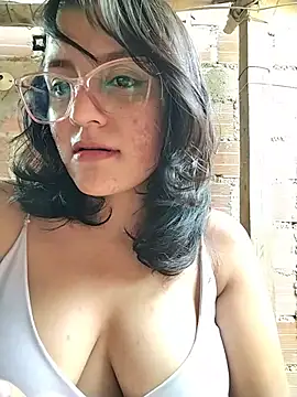 sienna elara online show from June 2026 02:33:01 PM