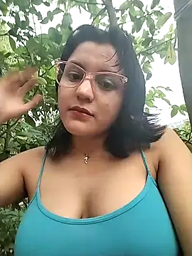 Snapshot of sienna_elara chatting on April 2026 11:03:01 AM sienna elara online show from April 2026 11:03:01 AM