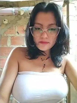 sienna elara online show from June 2026 11:05:02 AM