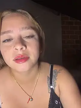 jade06  online show from April 2026 08:00:01 PM