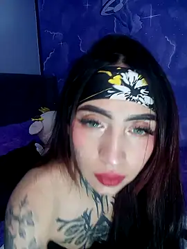 Rouxx 1 online show from May 2026 10:09:01 PM