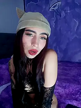Rouxx 1 online show from May 2026 11:30:02 PM