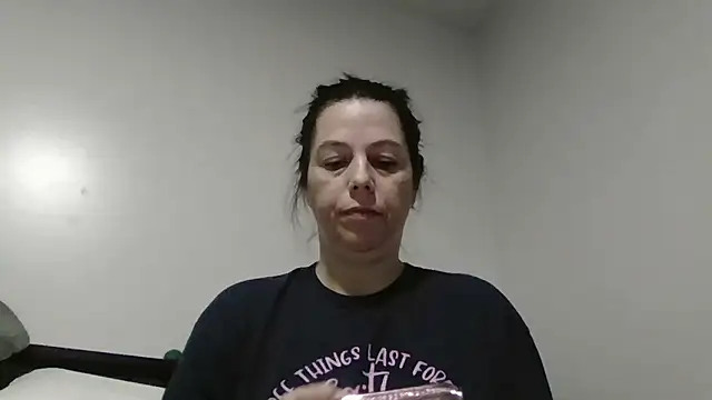 lily1982 online show from May 2026 04:32:01 PM