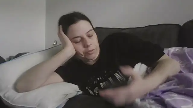 lily1982 online show from June 2026 05:18:02 PM