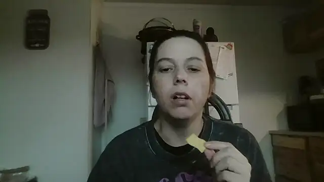 lily1982 online show from May 2026 08:12:01 PM