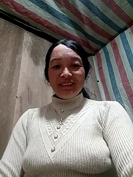 vanlucky2 online show from April 2026 04:32:01 AM